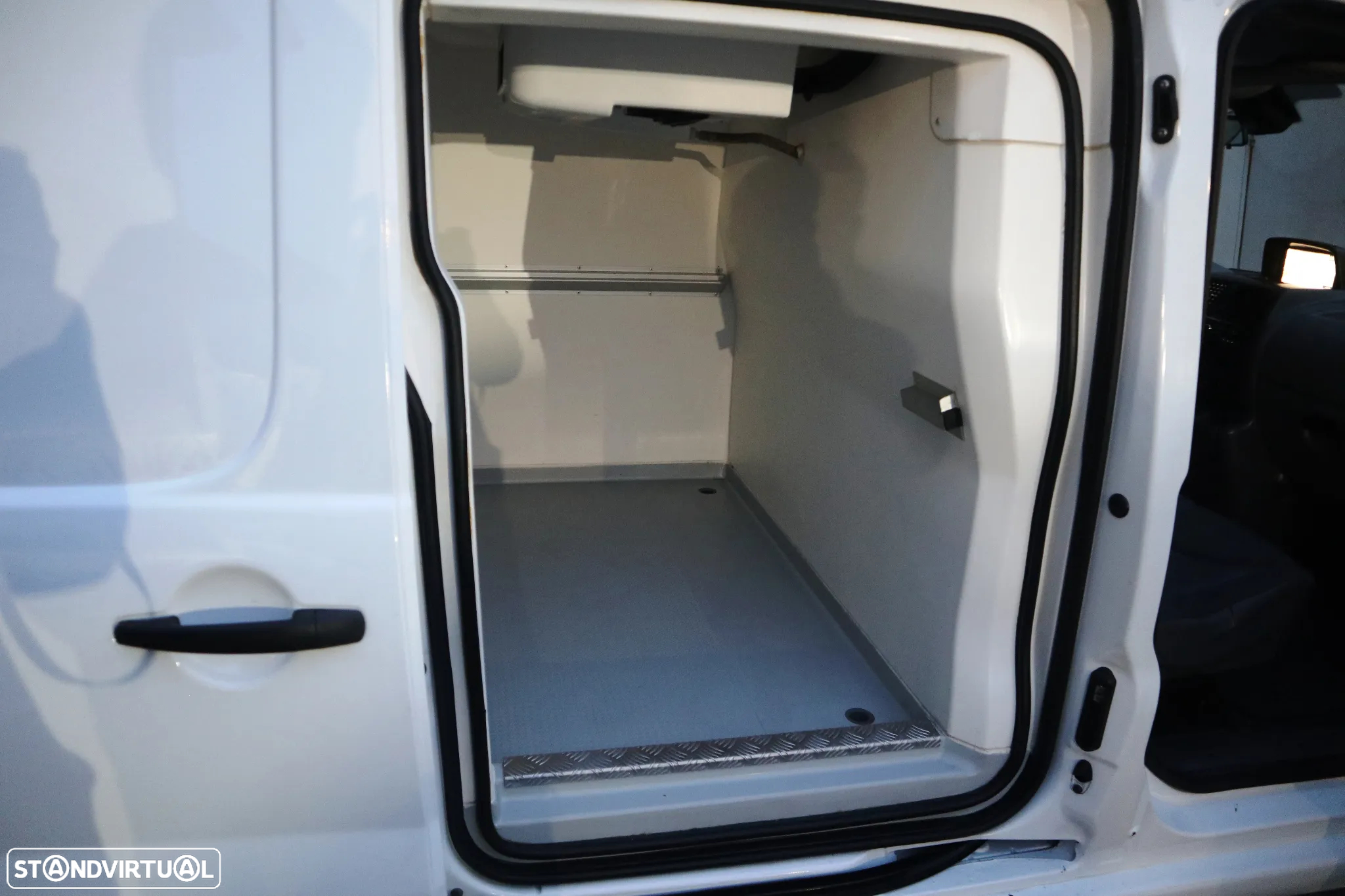 Peugeot Expert 1.6 HDI 90 Frio Positivo - 8