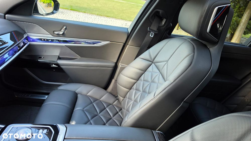 BMW Seria 7 740d xDrive mHEV M Sport sport - 26