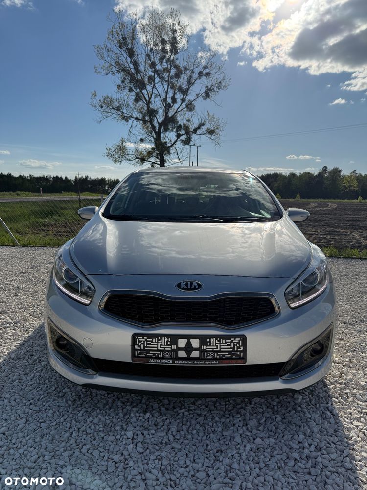 Kia Ceed 1.6 CRDi 136 ISG Vision - 7