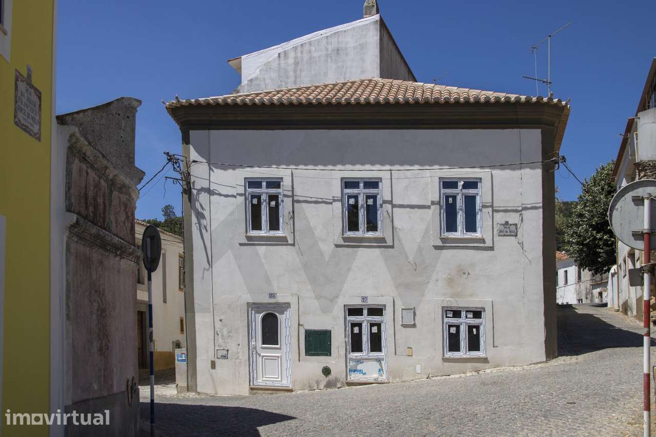 Prédio Totalmente Remodelado no Centro de Monchique | 2 Apartamentos - Grande imagem: 2/28
