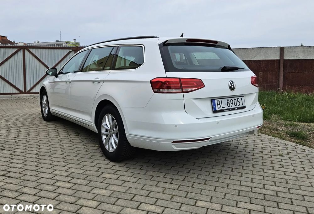 Volkswagen Passat 2.0 TDI BMT Comfortline DSG - 10
