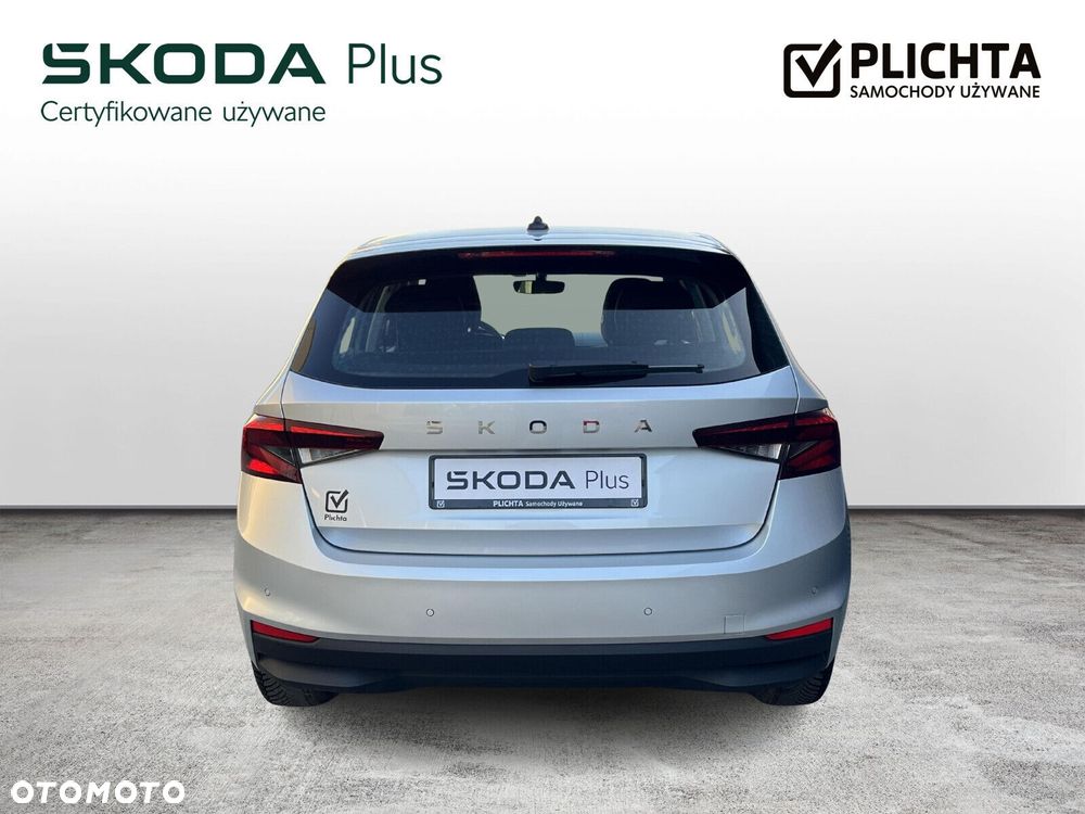 Skoda Fabia 1.0 Essence - 4