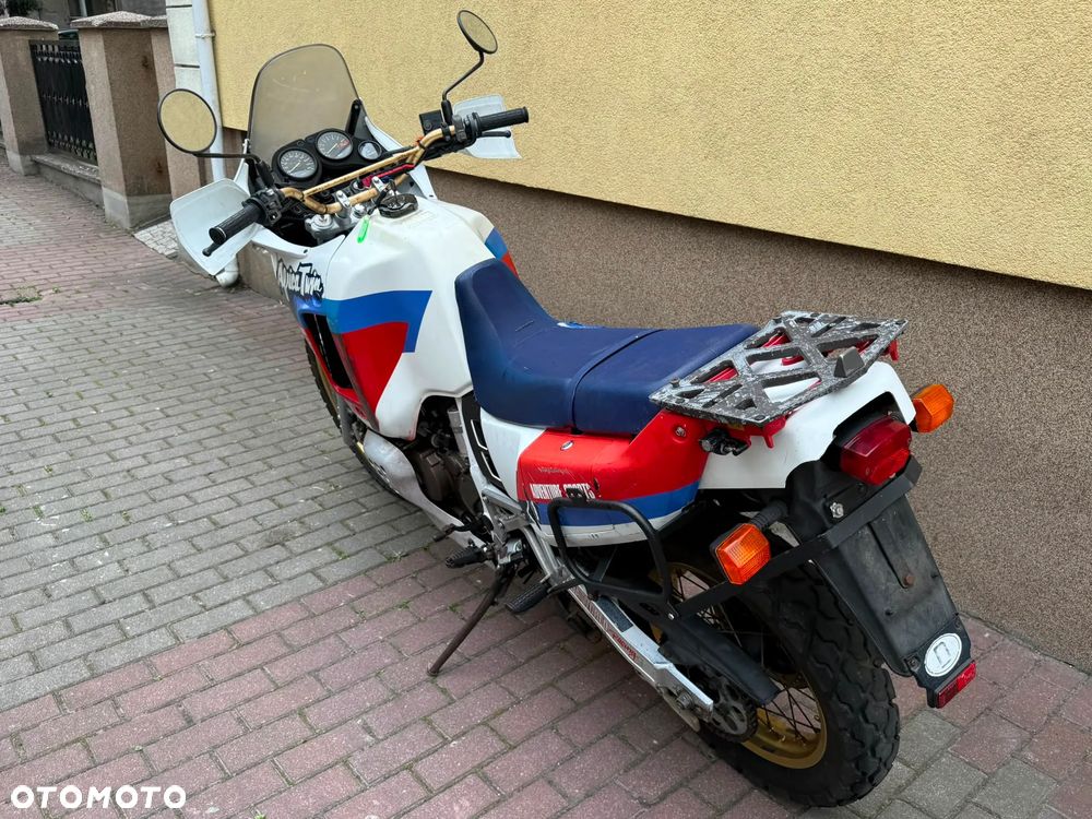 Honda XRV - 22