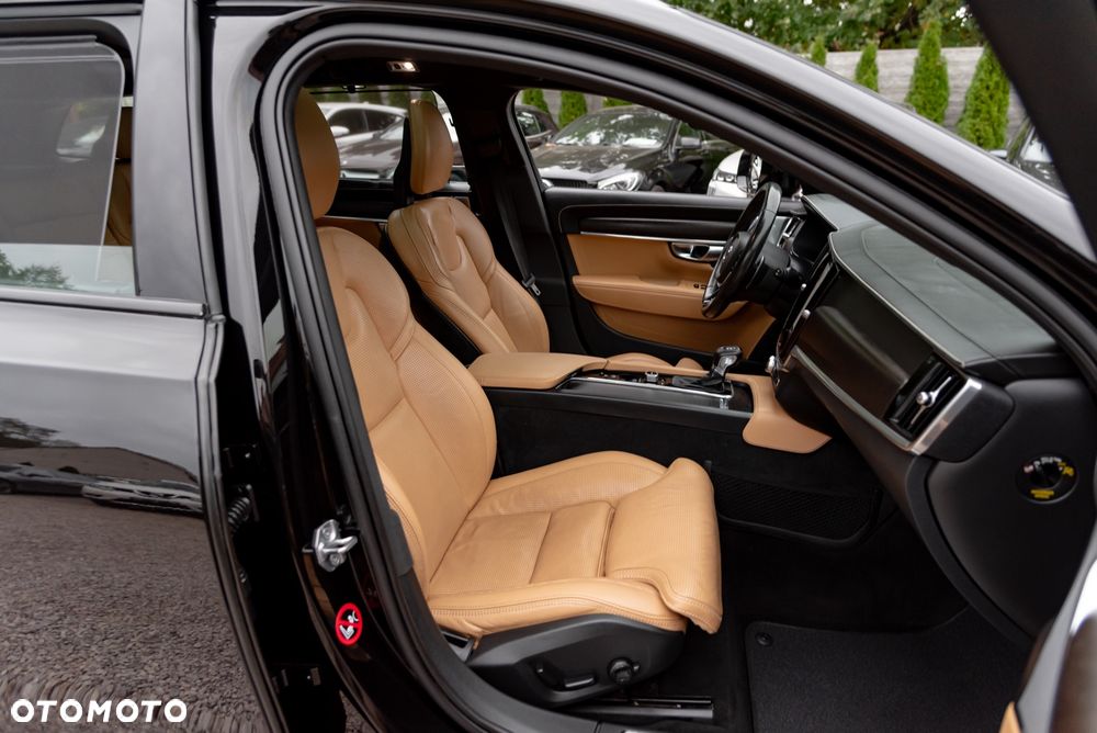 Volvo V90 Cross Country D5 AWD Geartronic Pro - 26