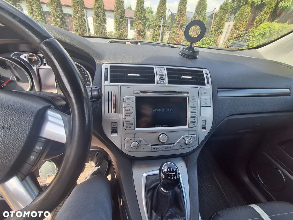 Ford Kuga 2.0 TDCi 4x4 Titanium - 11