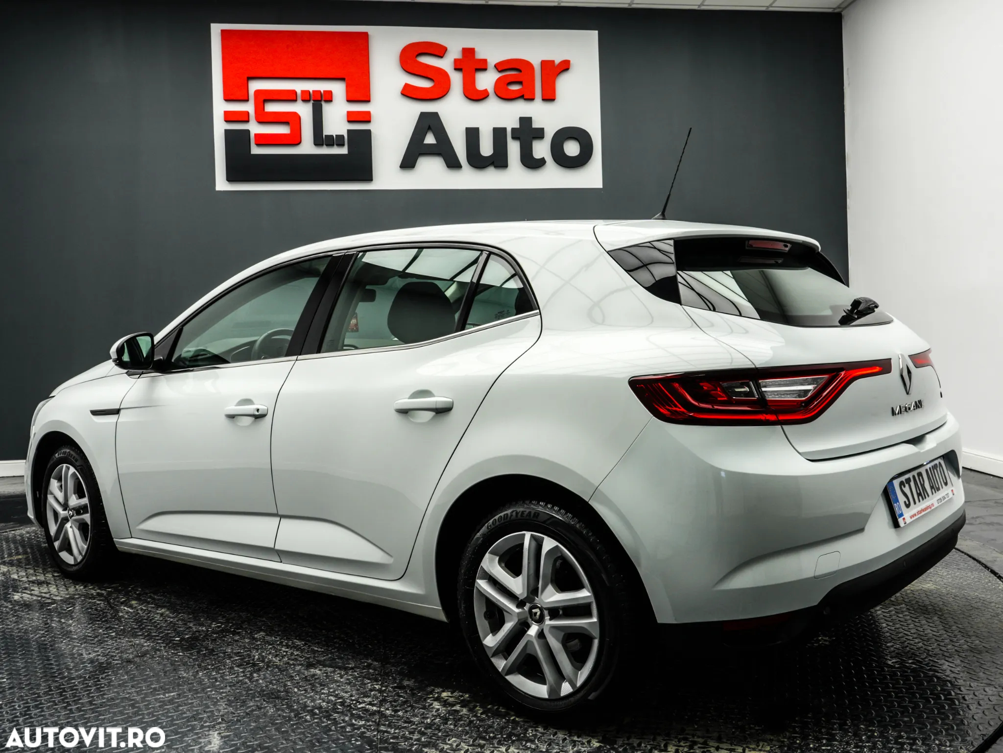 Renault Megane Blue dCi 116 Zen - 5