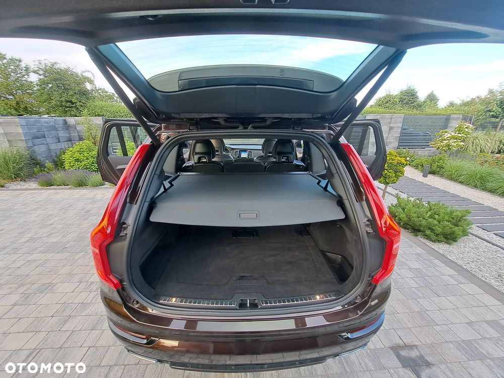 Volvo XC 90 B5 D AWD R-Design 7os - 29