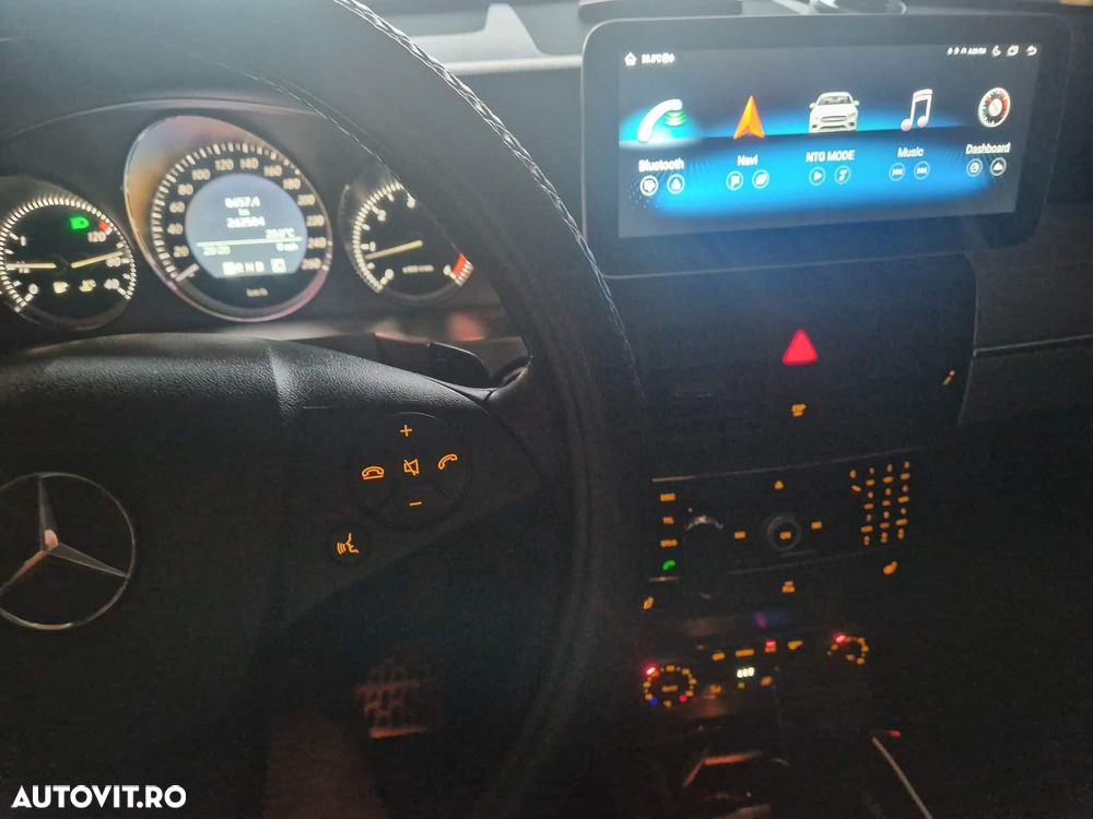 Mercedes-Benz GLK - 9