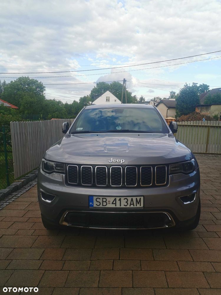 Jeep Grand Cherokee - 1