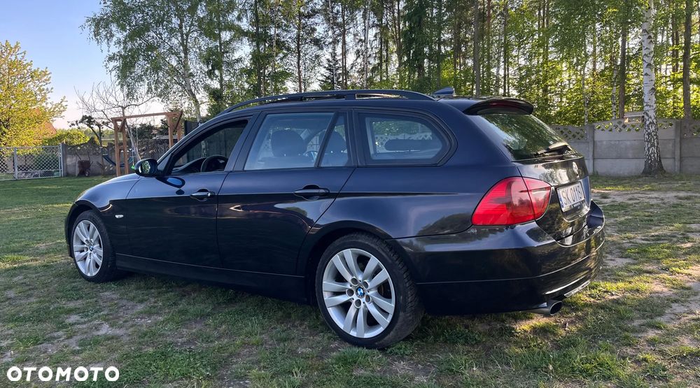BMW Seria 3 320d Efficient Dynamics - 8