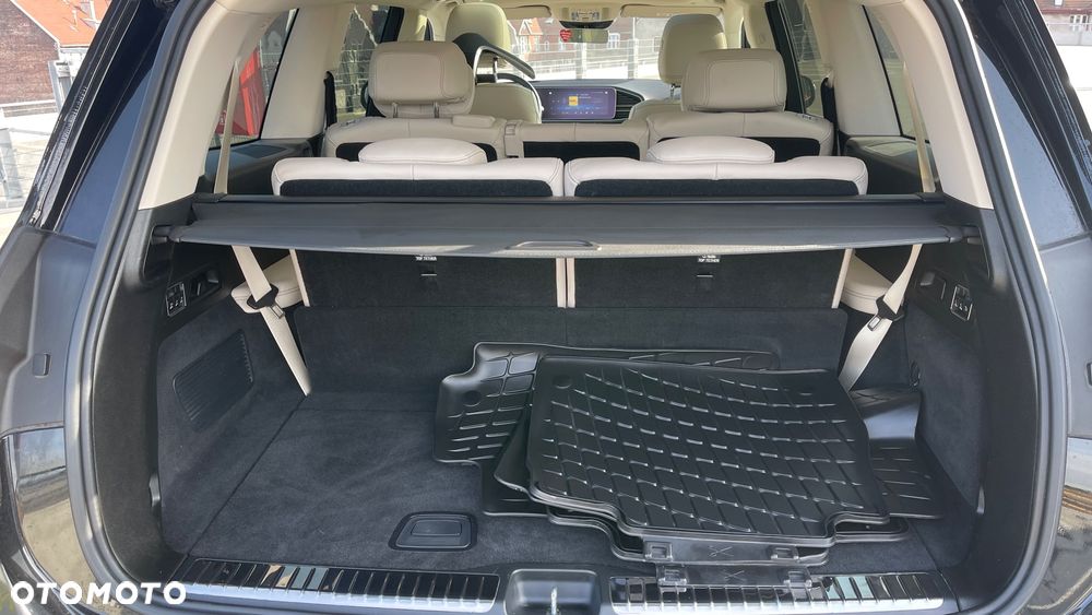 Mercedes-Benz GLS - 16