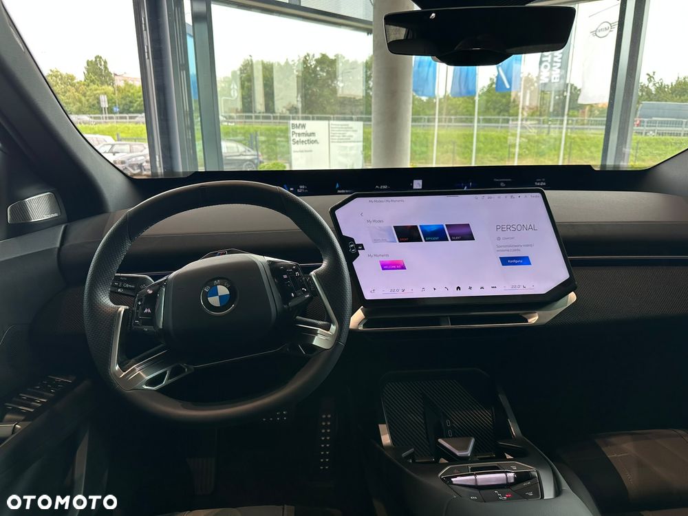 BMW iX3 - 13