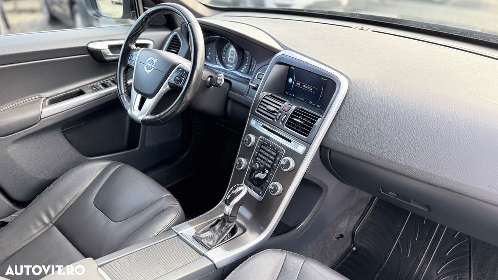 Volvo XC 60 D4 VEA Start-Stop Momentum - 40