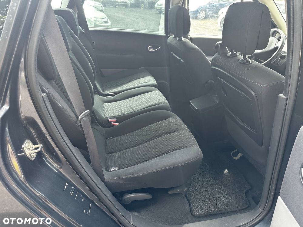 Renault Scenic - 17