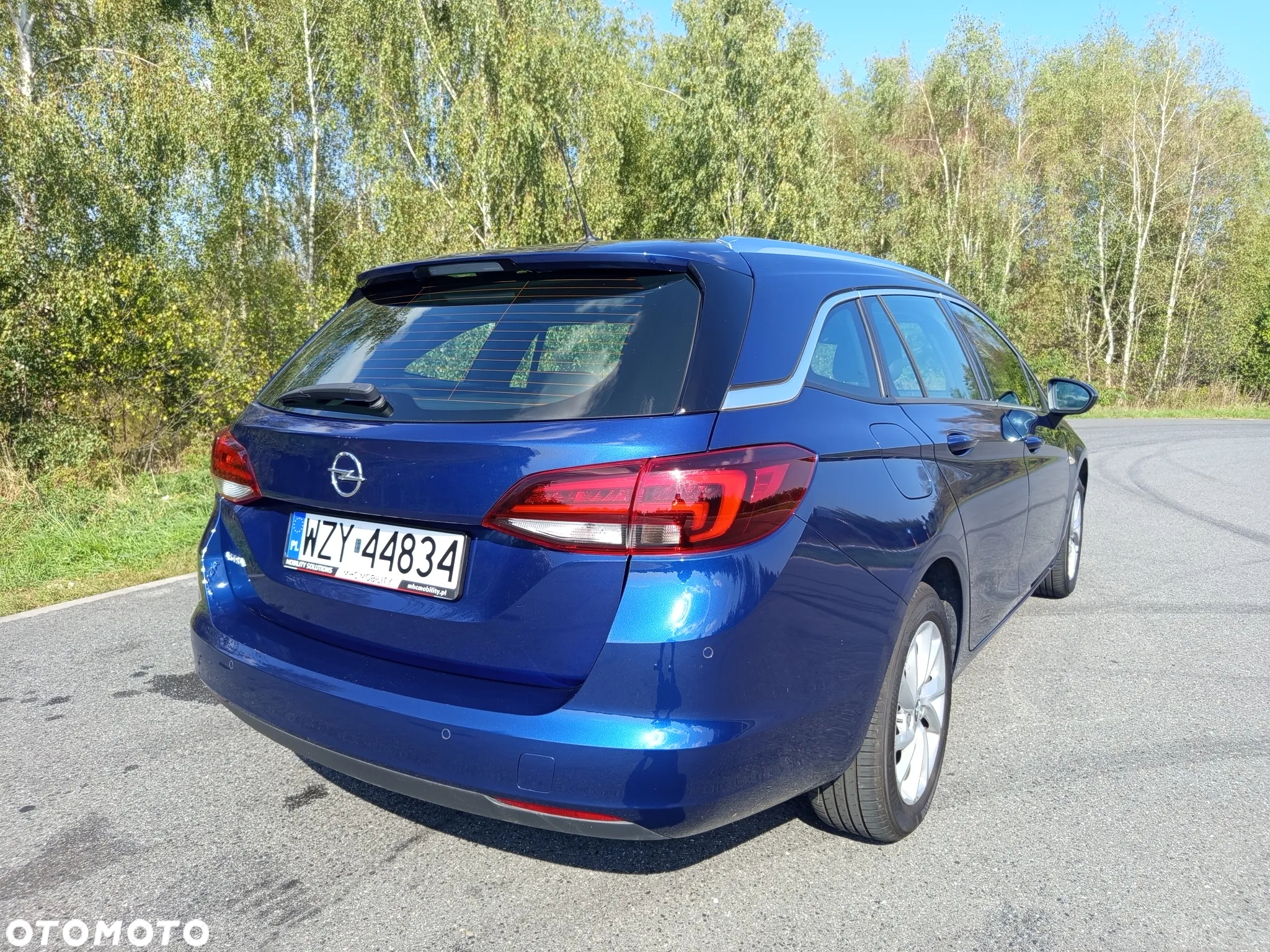 Opel Astra V 1.2 T Elegance S&S - 4