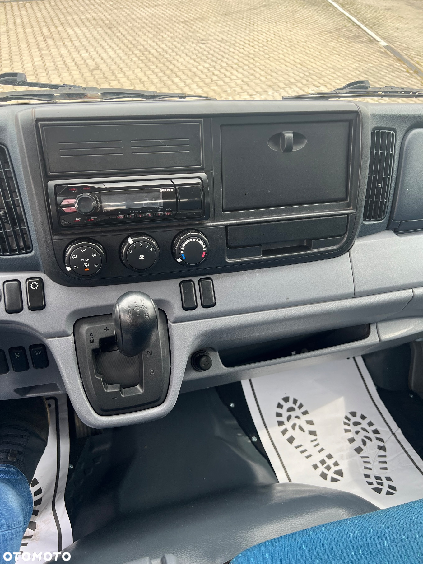 Mitsubishi Canter 3S13 - 10