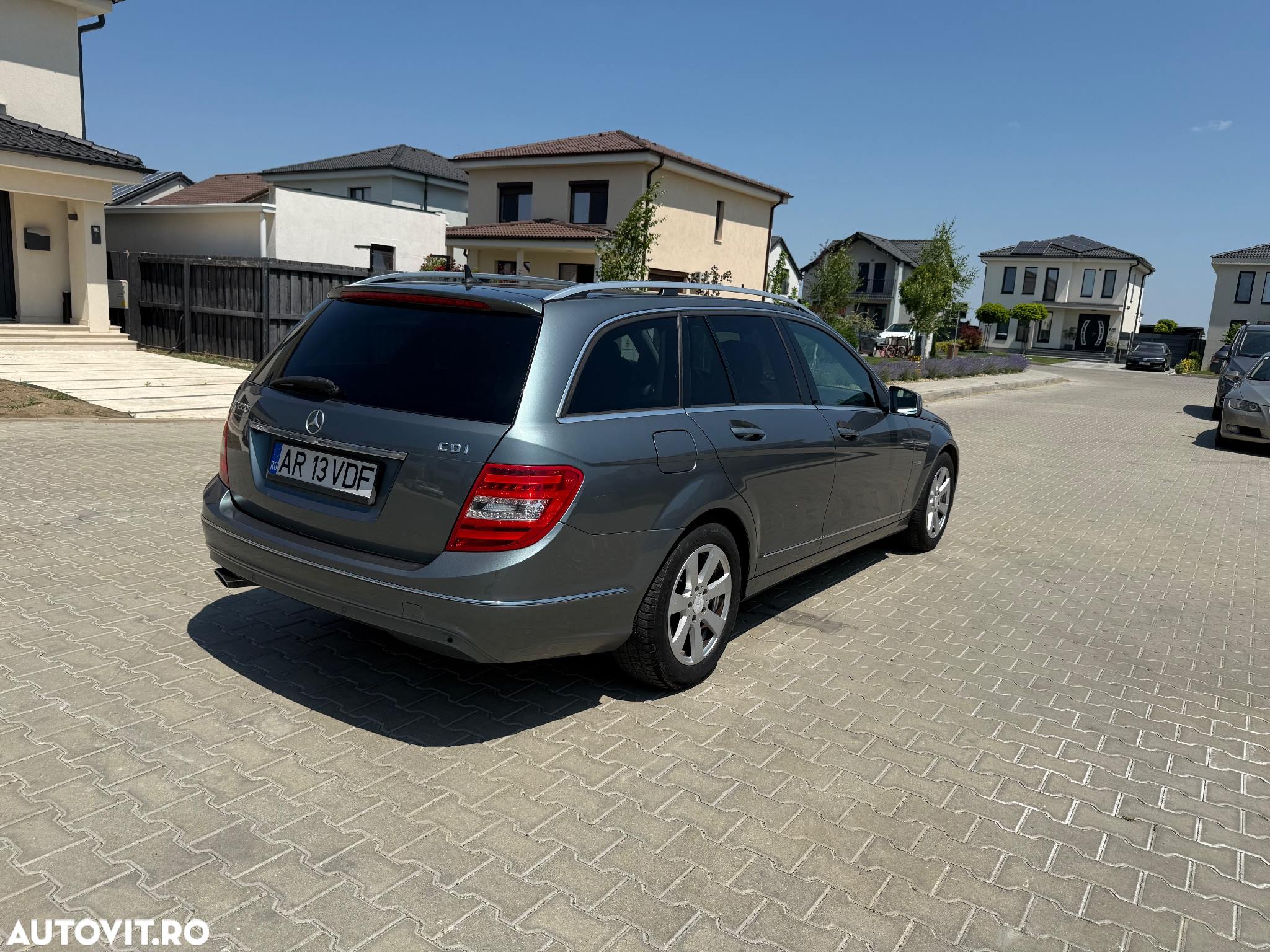 Mercedes-Benz C 220 (BlueTEC) d T 7G-TRONIC Avantgarde - 4