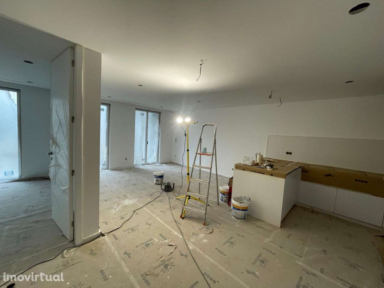 Apartamento NOVO com 2 lugares de garagem, em zona histórica de Real - Grande imagem: 3/49