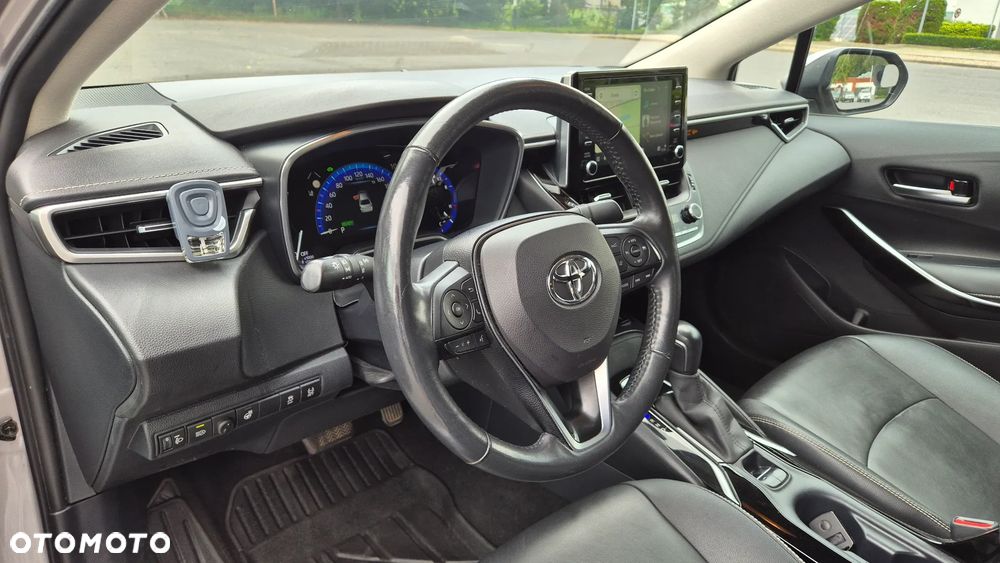 Toyota Corolla 1.8 Hybrid Executive - 12