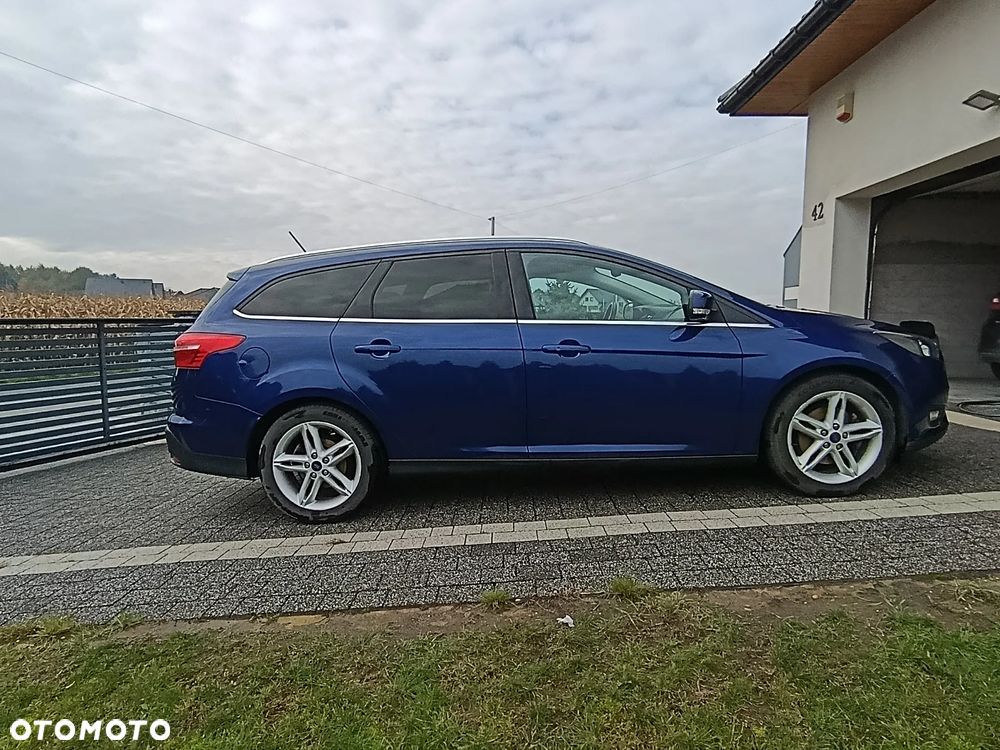 Ford Focus 1.5 EcoBoost Titanium ASS - 3