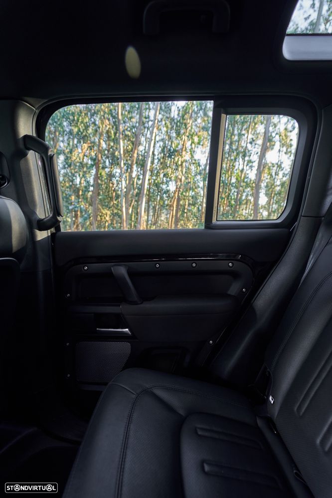Land Rover Defender 110 P400e SE - 49