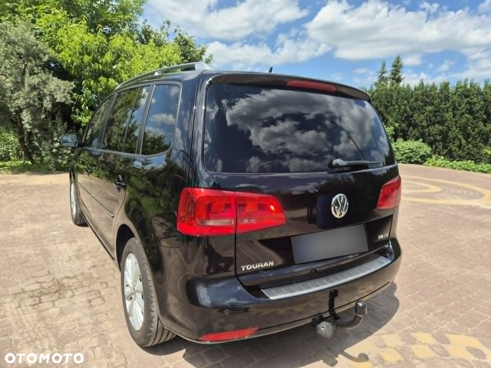 Volkswagen Touran 2.0 TDI DPF Highline - 28