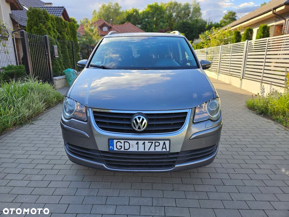 Volkswagen Touran 2.0 TDI DPF Cross - 12