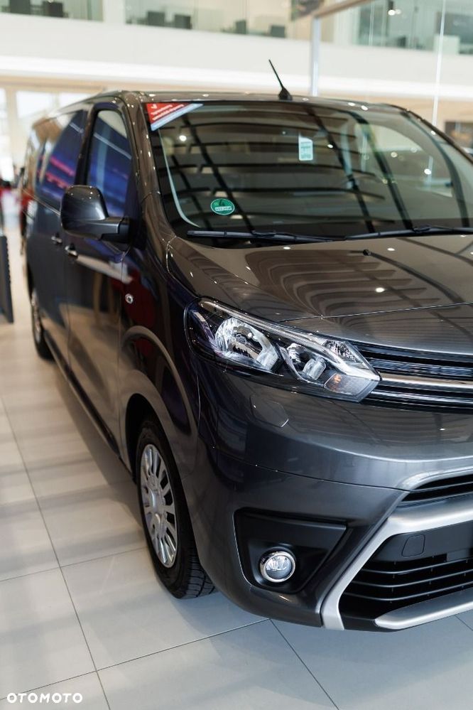 Toyota Proace Verso - 25