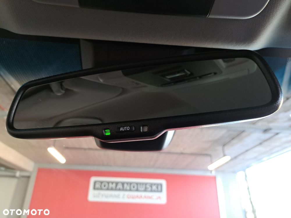 Toyota Camry 2.5 Hybrid Prestige CVT - 26