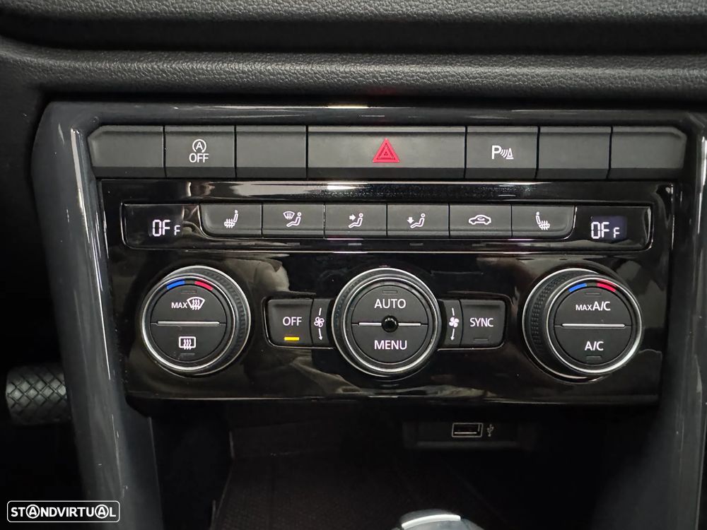 VW T-Roc 1.5 TSI Sport DSG - 25