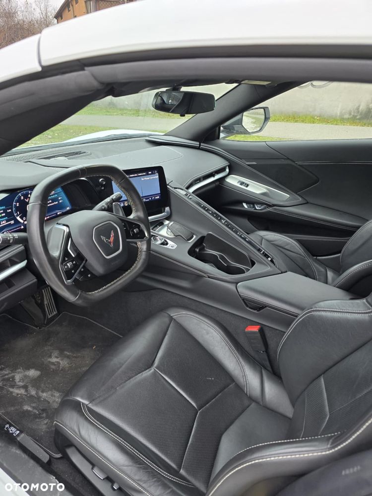 Chevrolet Corvette - 10