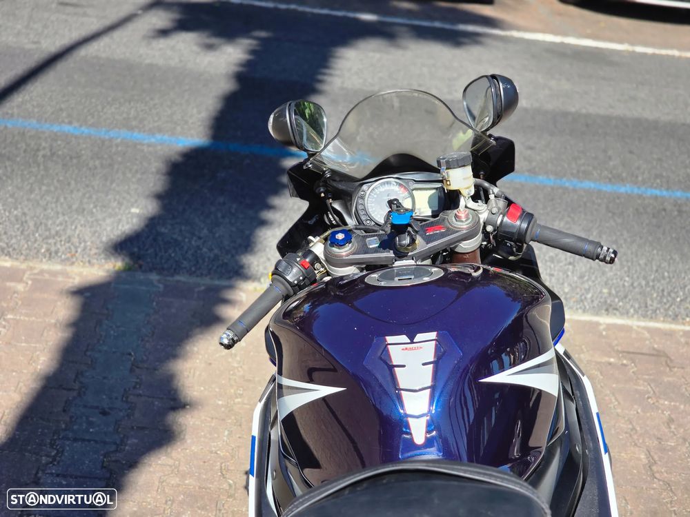 Suzuki GSX-R 1000 K5 - 17