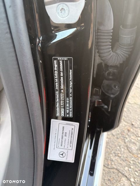 Mercedes-Benz Klasa E 220 d 4-Matic 9G-TRONIC - 12