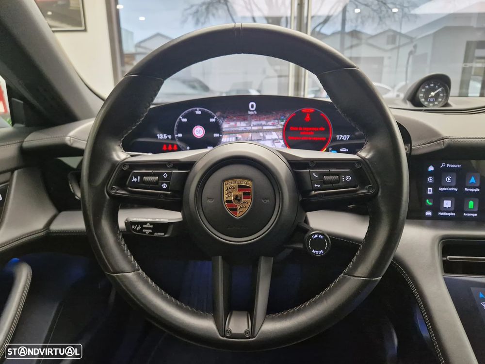 Porsche Taycan Cross Turismo 4S - 16