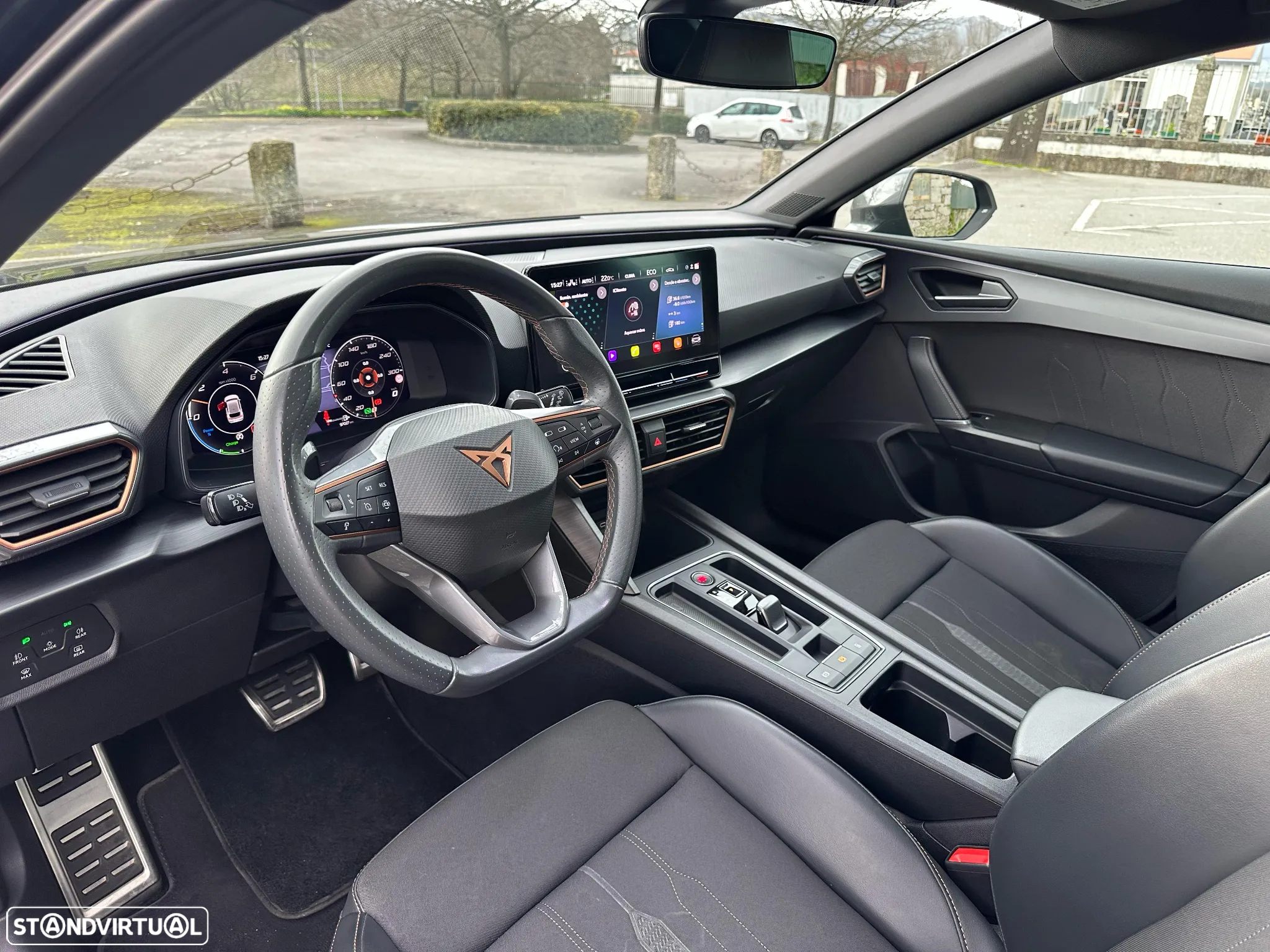 Cupra Leon 1.4 e-Hybrid DSG - 8