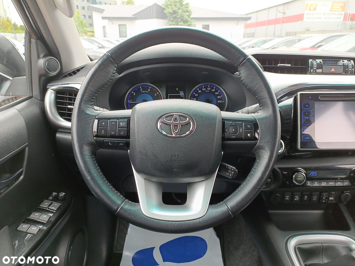 Toyota Hilux 2.4 D-4D Double Cab SR5 4x4 - 17