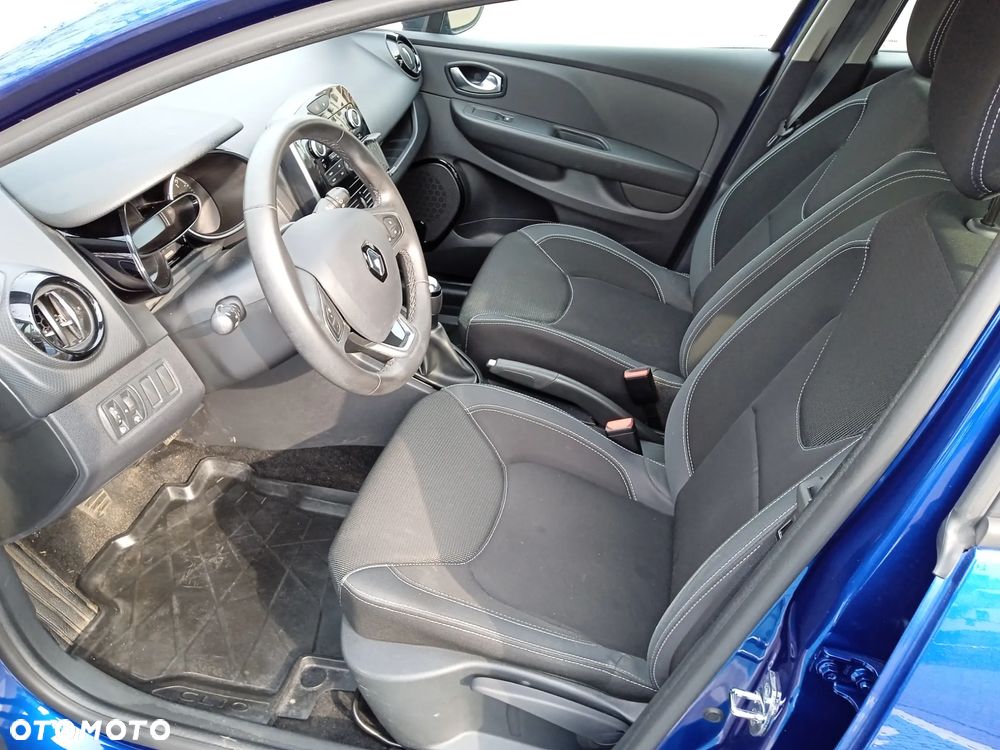 Renault Clio 1.2 16V Alize - 9