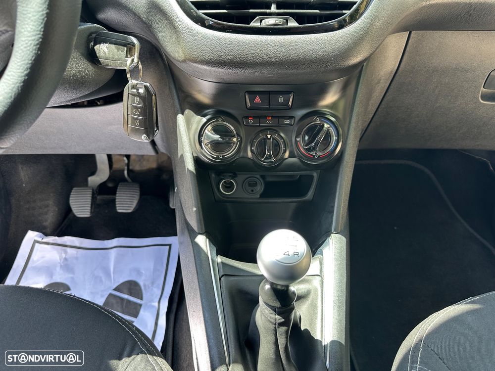 Peugeot 208 1.4 HDi Allure - 20