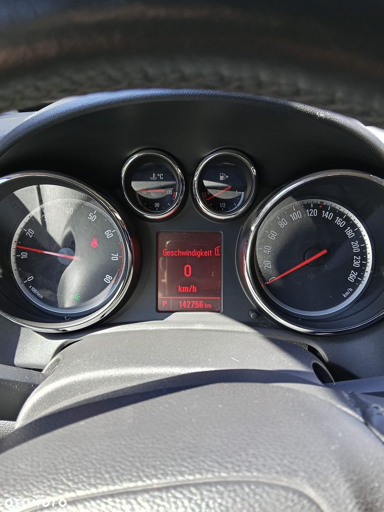 Opel Astra 1.4 Turbo Automatik - 18