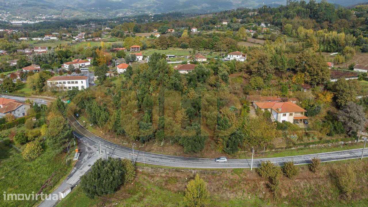 Terreno com capacidade construtiva em Monsul - Grande imagem: 3/12