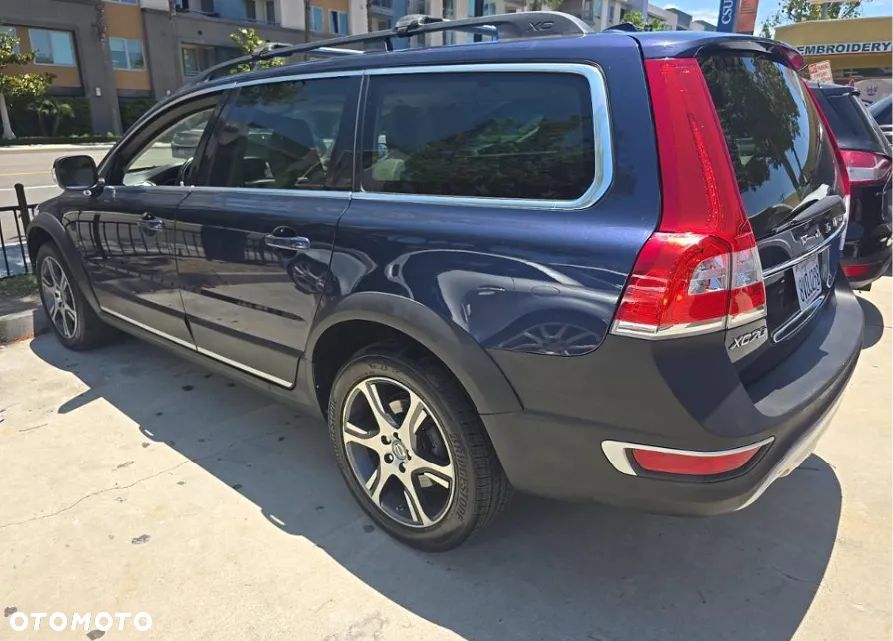 Volvo XC 70 - 3