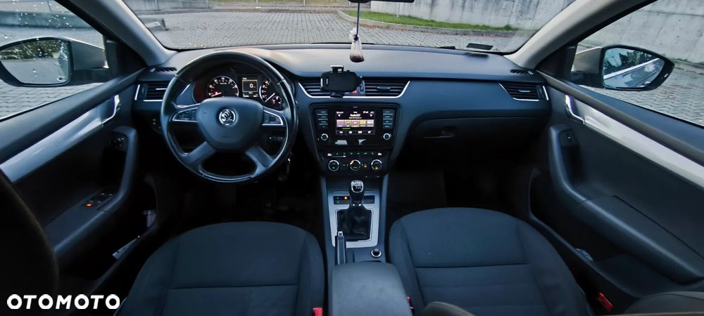 Skoda Octavia 1.4 TSI Ambition - 5