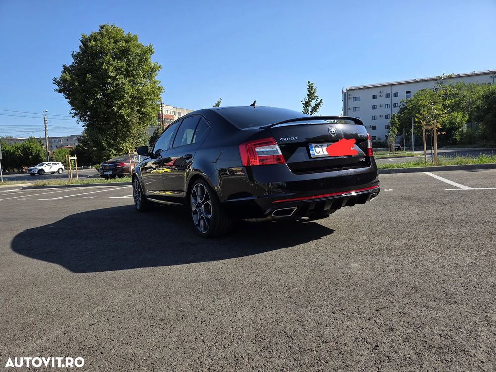 Skoda Octavia 2.0 TSI RS - 2