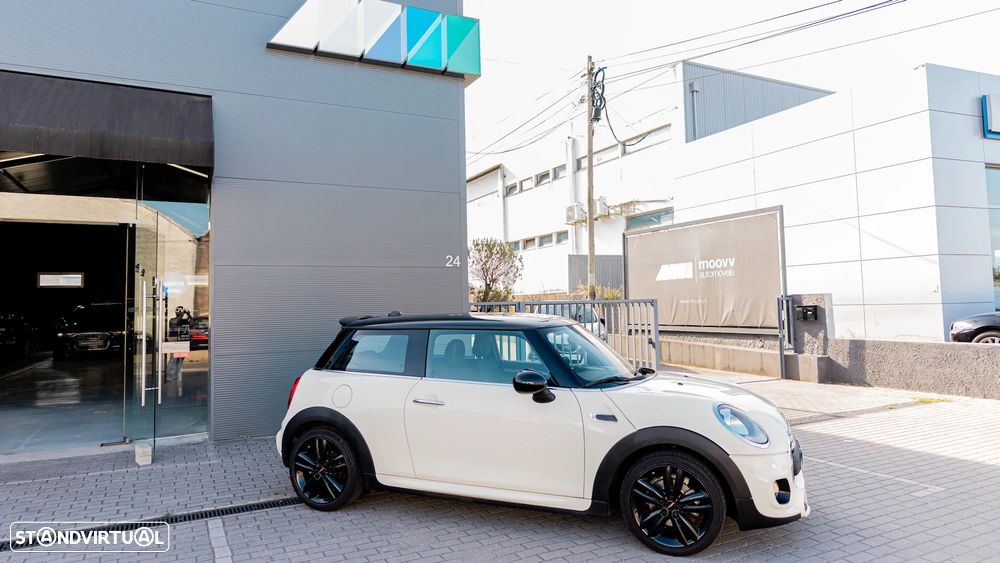MINI 3 Portas One D - 11