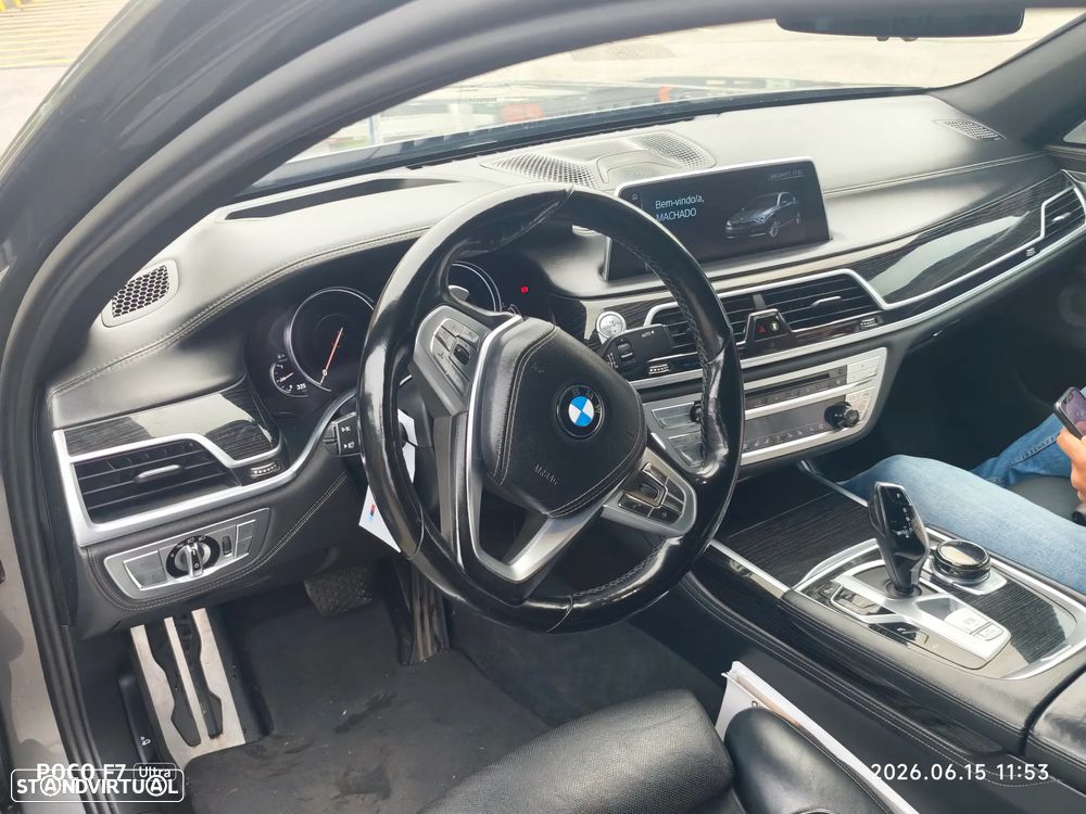 BMW 740 d xDrive Pack M - 19
