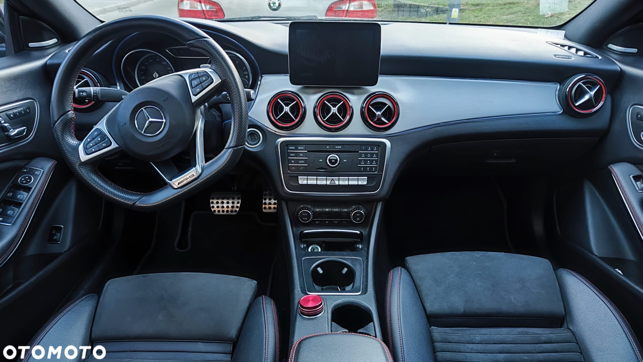 Mercedes-Benz CLA - 14