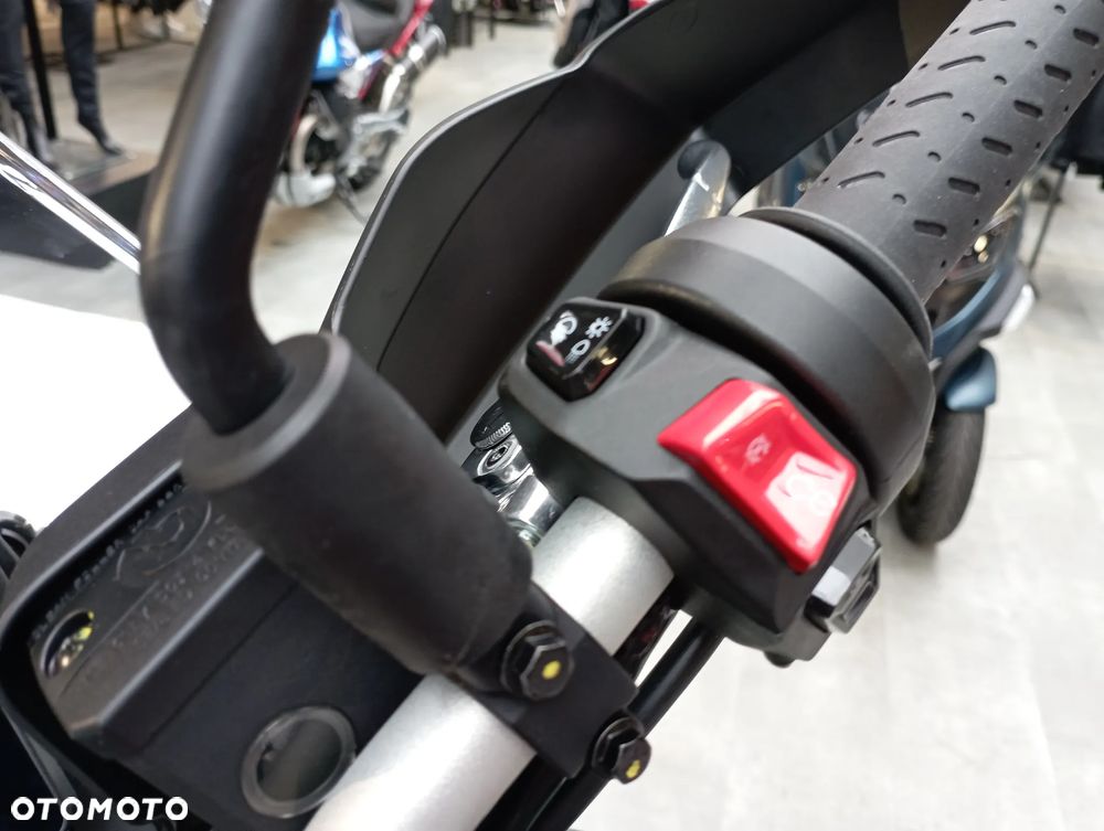 Aprilia Tuareg - 16