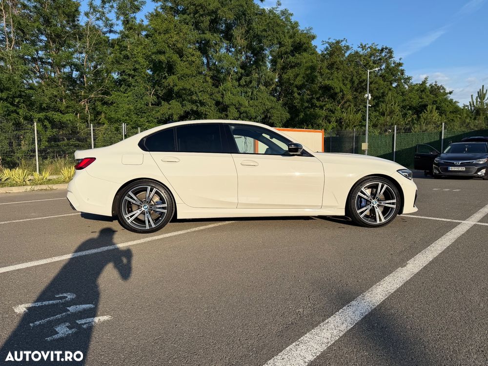BMW Seria 3 330i AT M Sport - 2