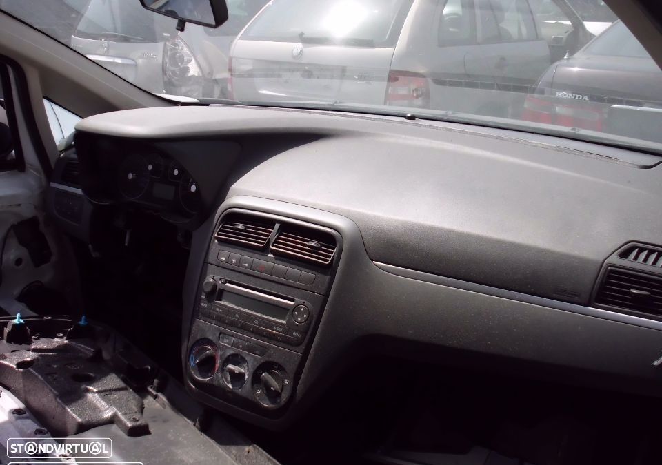 Peças Fiat Grande Punto (199_) 2005 a 2010 - 40