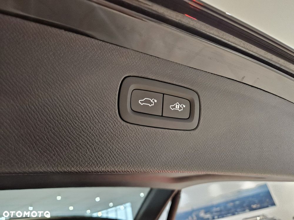 Volvo XC 90 - 34